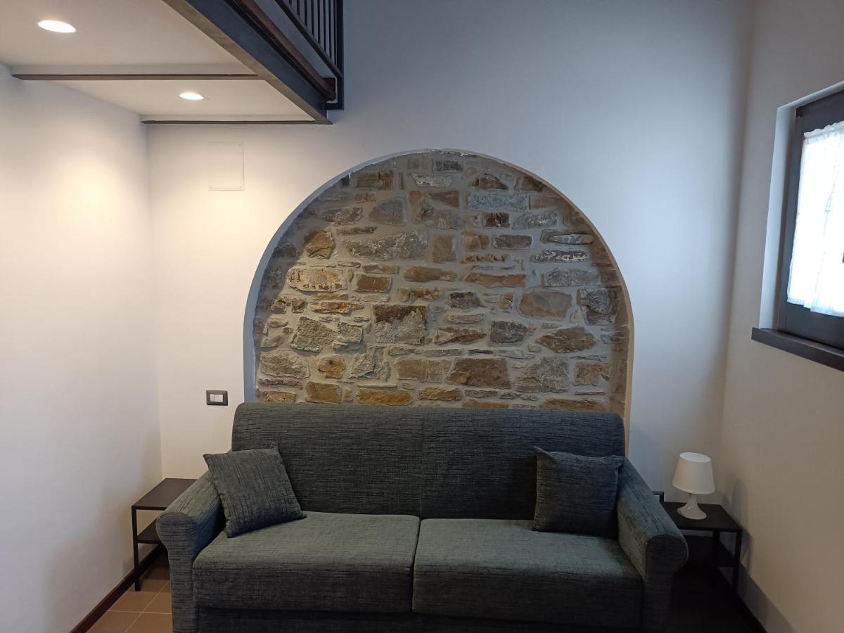 Agriturismo Piano Di Andrea Ostigliano Екстериор снимка