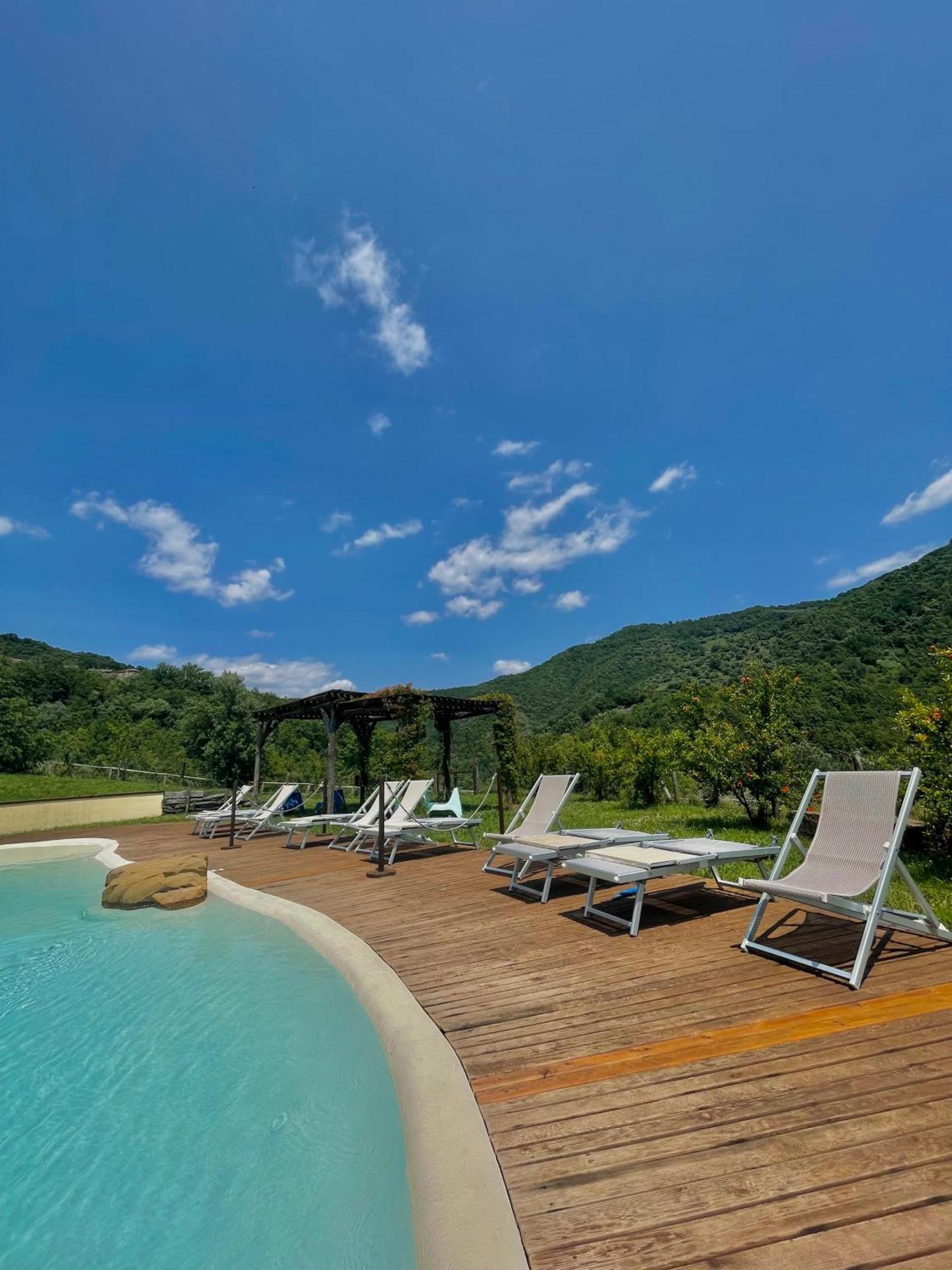 Agriturismo Piano Di Andrea Ostigliano Екстериор снимка